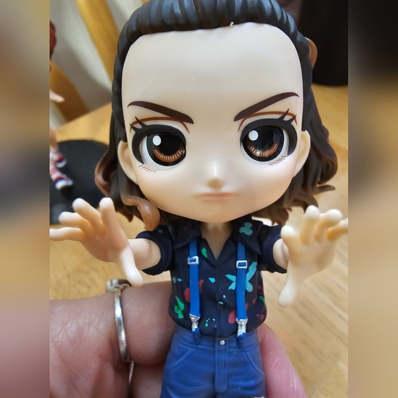 Stranger Things - Picture 4 of 8